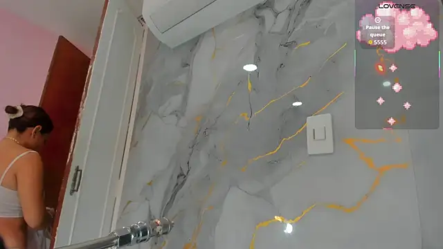 shayra boobs1 online show from October 2025 11:05:01 AM