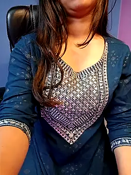 Snapshot of Aditi_1 chatting on February 2025 04:48:01 AM Aditi 1 online show from February 2025 04:48:01 AM