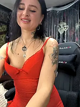 KikiXRed online show from February 2025 10:15:01 AM