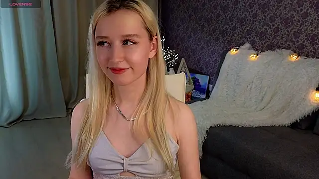 Snapshot of Arveni chatting on February 2025 07:49:01 PM Arveni online show from February 2025 07:49:01 PM