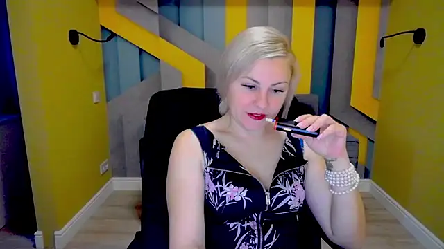 Snapshot of Candy_Long chatting on December 2024 06:26:01 AM Candy Long online show from December 2024 06:26:01 AM