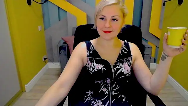 Snapshot of Candy_Long chatting on December 2024 10:17:02 AM Candy Long online show from December 2024 10:17:02 AM