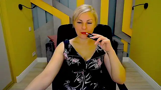 Snapshot of Candy_Long chatting on December 2024 11:57:01 PM Candy Long online show from December 2024 11:57:01 PM