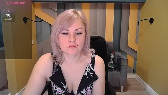 Snapshot of Candy_Long chatting on December 2024 08:00:02 AM Candy Long online show from December 2024 08:00:02 AM