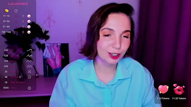 KindHazelHere  online show from October 2025 02:34:01 AM