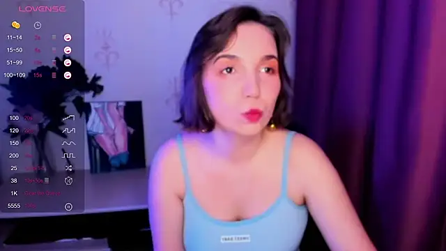 KindHazelHere  online show from October 2025 01:01:02 PM