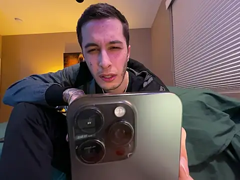 Bwcjoshbanks online show from December 2024 08:41:02 AM