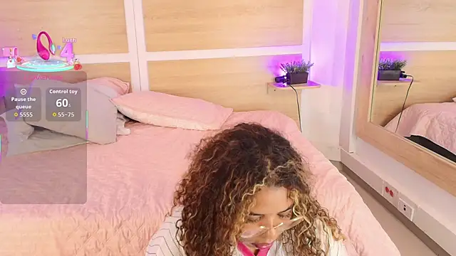  nickypurple  online show from October 2025 03:23:02 PM