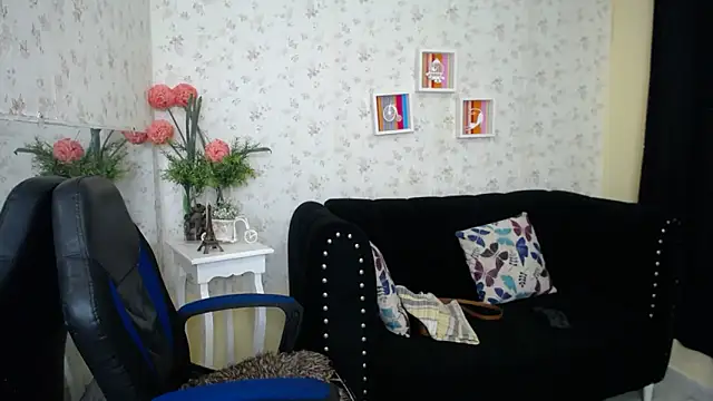 Snapshot of mature_martina chatting on February 2025 12:41:02 AM mature martina online show from February 2025 12:41:02 AM