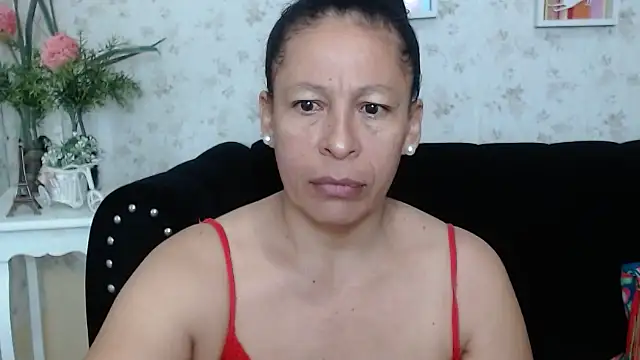 Snapshot of mature_martina chatting on February 2025 05:23:01 AM mature martina online show from February 2025 05:23:01 AM