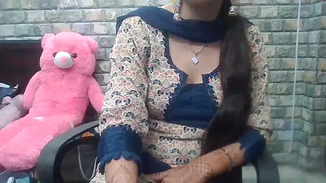 Sexy iknoor online show from October 2025 04:34:01 AM