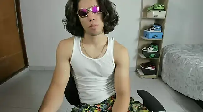 imtonny19 online show from January 2025 03:13:02 PM