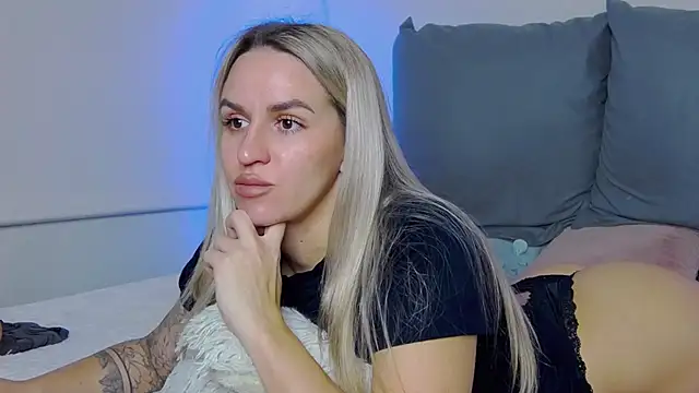 SofiJames online show from October 2025 06:37:01 AM