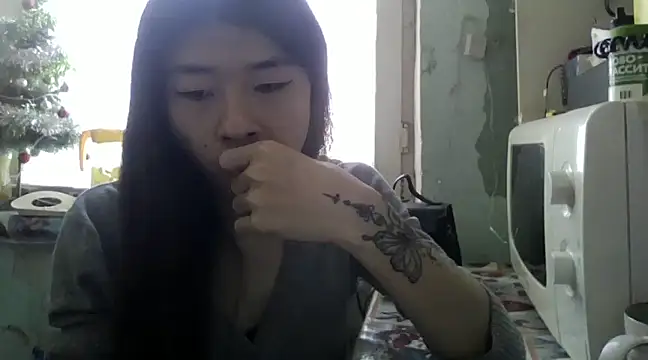 CarlyJoy online show from January 2025 10:12:02 AM