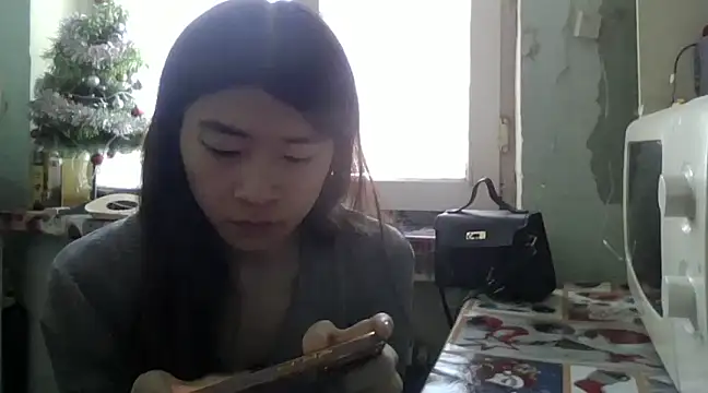 CarlyJoy online show from January 2025 09:52:02 AM