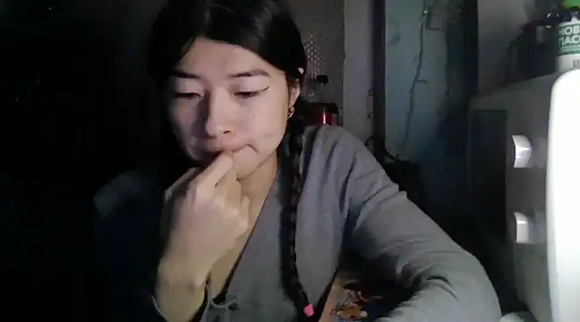 CarlyJoy online show from January 2025 02:02:02 PM