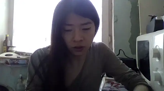 CarlyJoy online show from March 2025 11:17:01 AM