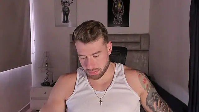 Snapshot of paul_rogerr chatting on October 2025 08:37:02 PM paul rogerr online show from October 2025 08:37:02 PM