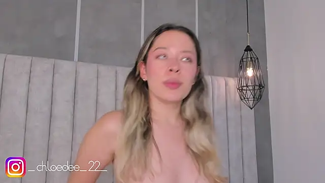 chloe d online show from January 2025 04:37:02 PM