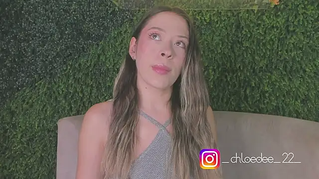 chloe d online show from September 2025 12:05:02 PM