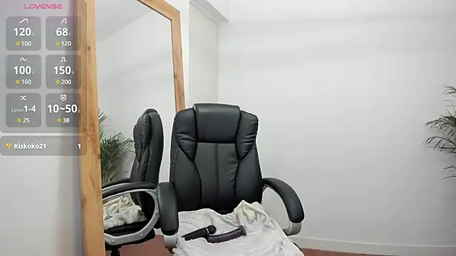 sofiah  online show from March 2025 05:06:01 PM