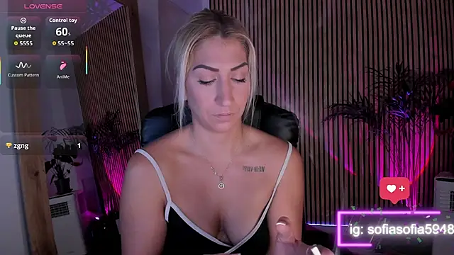 sofiah  online show from October 2025 06:05:01 AM