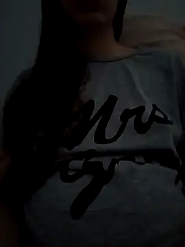 Snapshot of bruna_safadinhaa chatting on November 2025 05:25:01 PM bruna safadinhaa online show from November 2025 05:25:01 PM