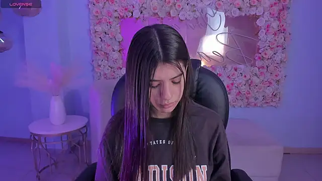 AlessiaCorleone  online show from December 2024 07:59:02 PM