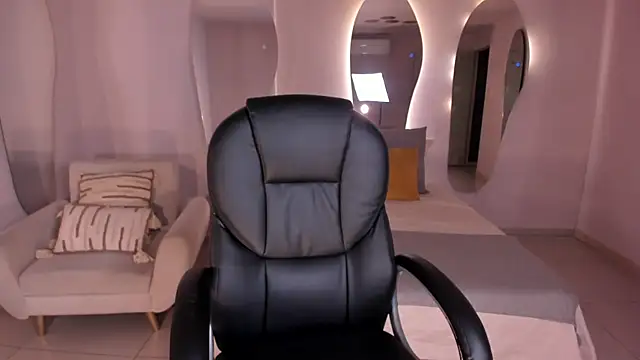 AlessiaCorleone  online show from December 2024 06:34:01 PM