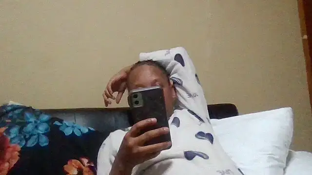 ShooingBunch online show from November 2025 08:19:02 PM