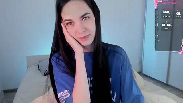 Snapshot of 666kisses chatting on December 2024 03:00:02 AM 666kisses online show from December 2024 03:00:02 AM