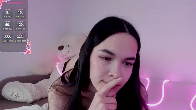 Snapshot of 666kisses chatting on March 2025 04:05:02 AM 666kisses online show from March 2025 04:05:02 AM