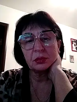 AlbinaXPretty online show from December 2024 07:54:01 PM