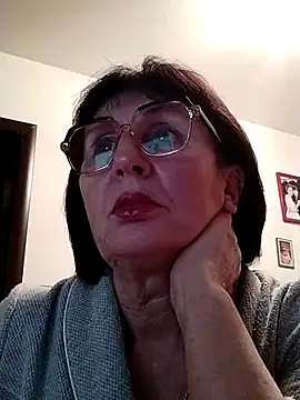 AlbinaXPretty online show from December 2024 05:59:01 PM