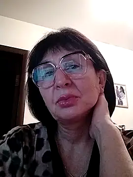 AlbinaXPretty online show from December 2024 09:39:02 PM