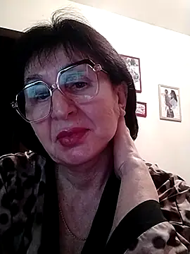 AlbinaXPretty online show from February 2025 07:19:02 PM