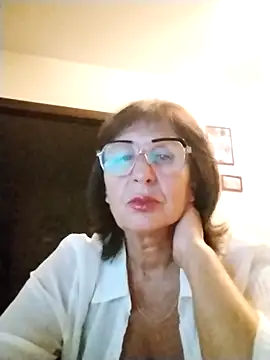 AlbinaXPretty online show from September 2025 08:08:02 PM