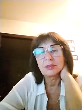 AlbinaXPretty online show from September 2025 07:36:01 PM