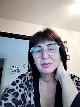 AlbinaXPretty online show from November 2025 07:41:02 AM