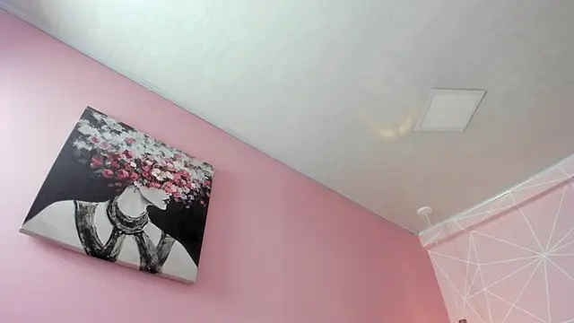 Snapshot of dolly_zoe chatting on October 2025 09:56:01 PM dolly zoe online show from October 2025 09:56:01 PM