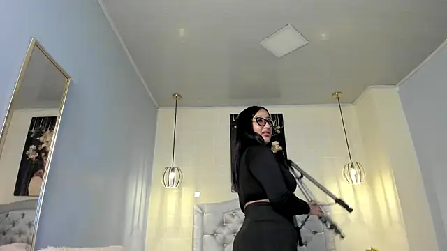 ayshel   online show from January 2025 04:08:01 AM