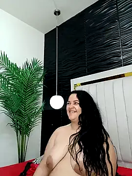 Snapshot of lucia_vonne_ chatting on February 2025 05:07:02 PM lucia vonne online show from February 2025 05:07:02 PM