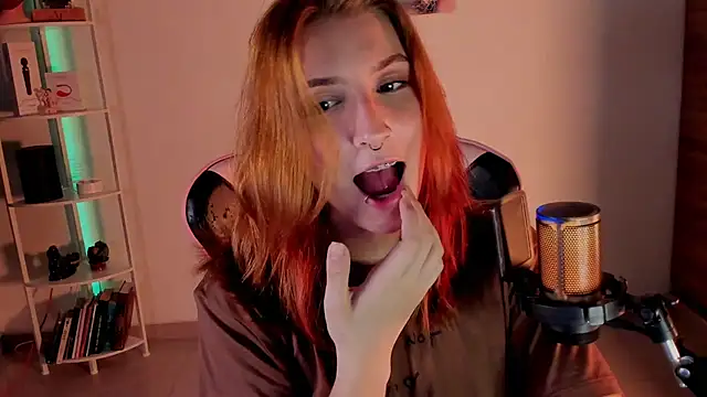 Snapshot of Dakotaa_ chatting on December 2024 04:45:01 AM Dakotaa online show from December 2024 04:45:01 AM
