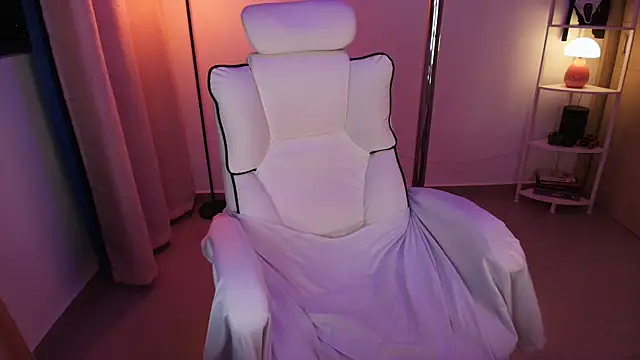 Dakotaa  online show from December 2025 03:01:02 AM