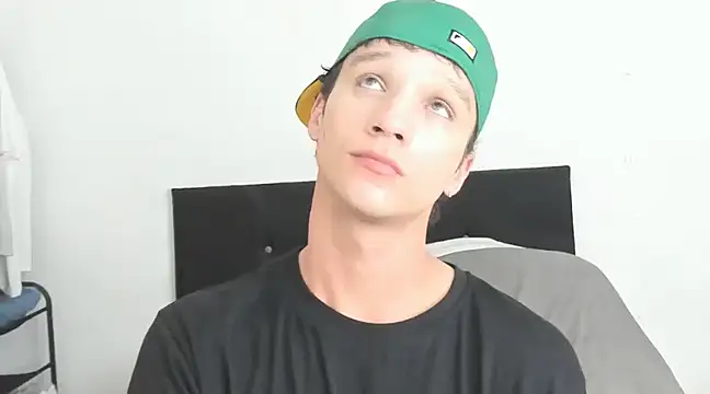 angelcortes online show from December 2024 11:35:02 PM