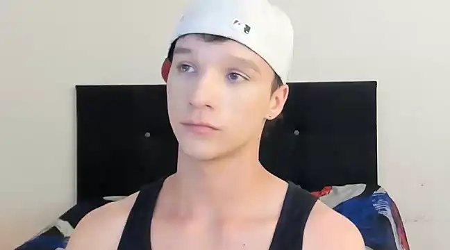 angelcortes online show from January 2025 05:00:01 PM