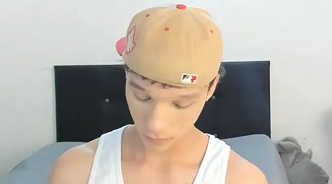 angelcortes online show from February 2025 12:02:02 PM