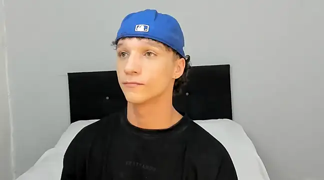 angelcortes online show from March 2025 01:30:02 AM