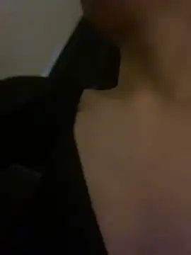 valendoll online show from November 2025 10:43:01 PM