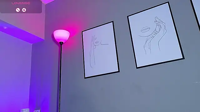 Snapshot of charlotteeruss chatting on February 2025 12:05:02 AM charlotteeruss online show from February 2025 12:05:02 AM